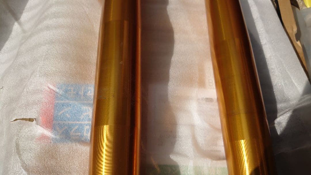 フロントフォーク 部品取り用 MT09 RN34 ｘｓｒ９００シールおまけ。