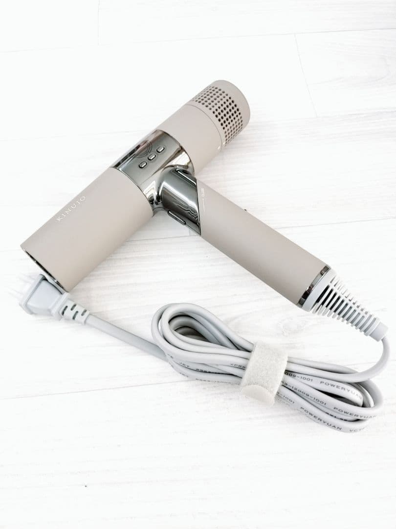 新品同様☺KINUJO 絹女 ドライヤー キヌジョ