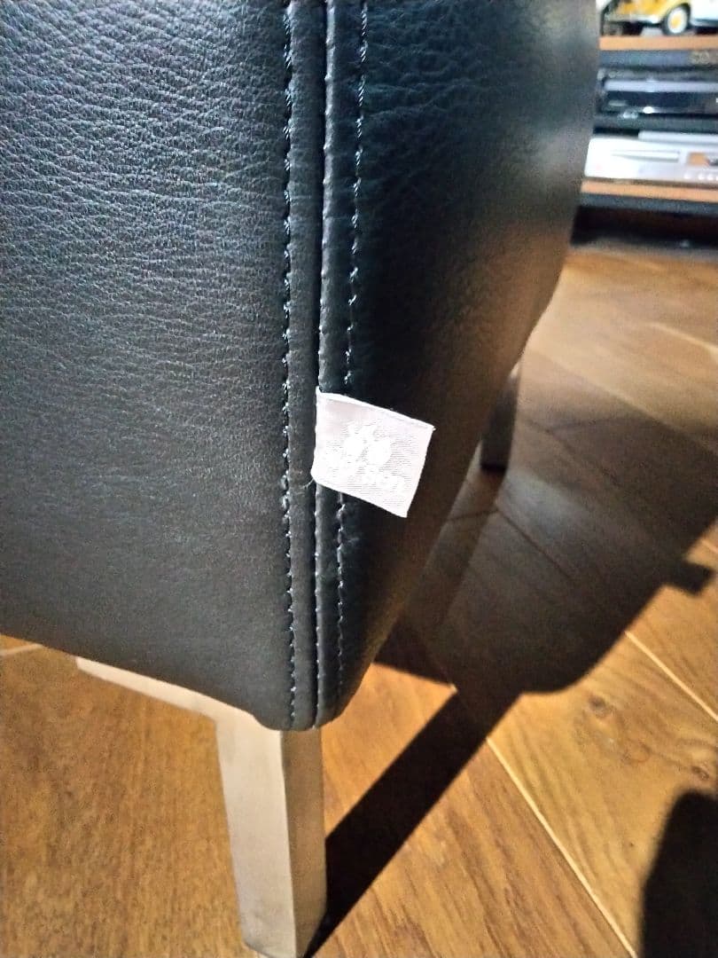 1／31までセール‼️eilersen本革レザースツール　オットマン ACTUS