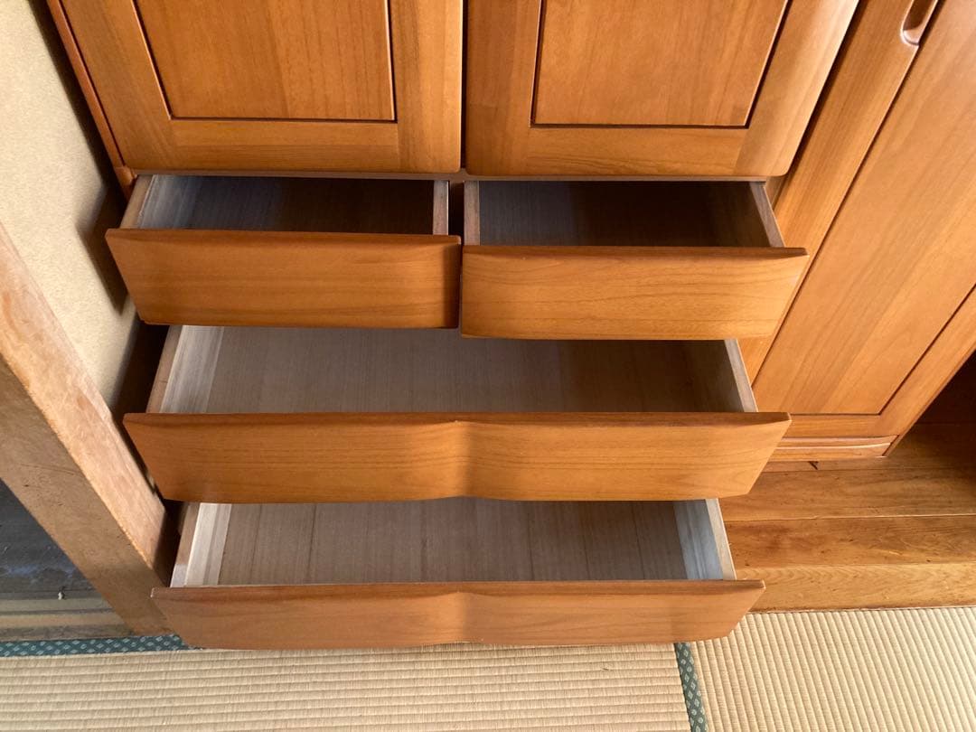 木製タンス／支え棒2本