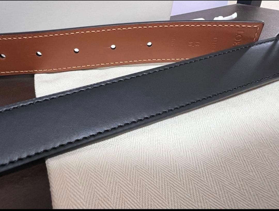 LOEWE 新品未使用 試着のみ アナグラムレザーベルト 75