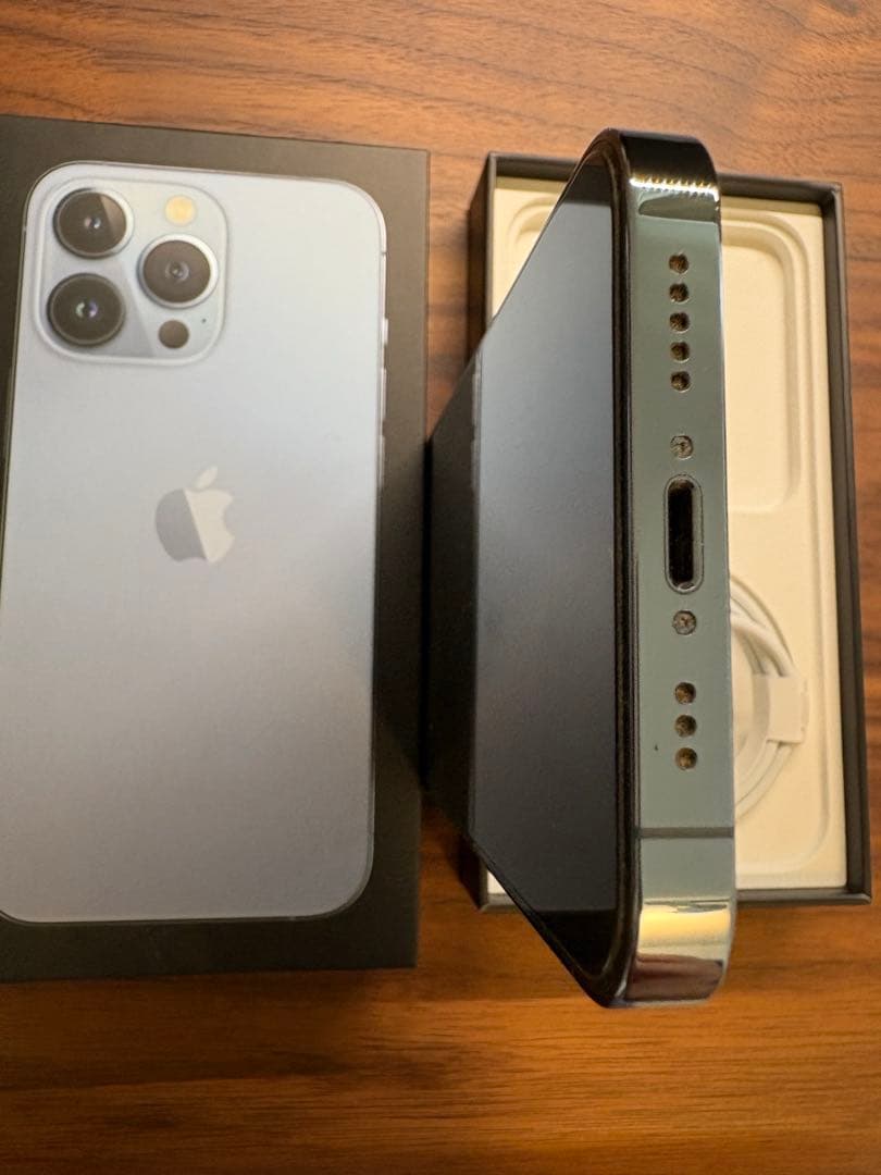 Apple iPhone 13 Pro 256GBシエラブルー 本体