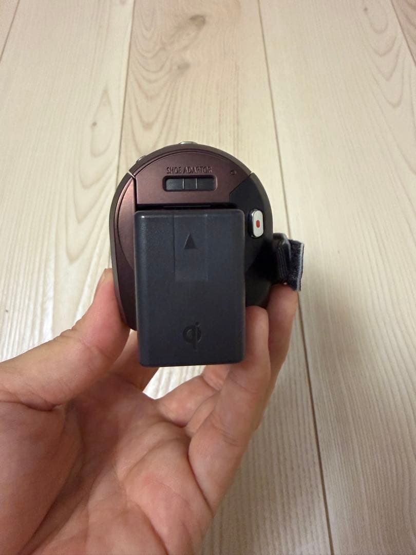 し*ん様 Panasonic HC-V720M ビデオカメラ 本体