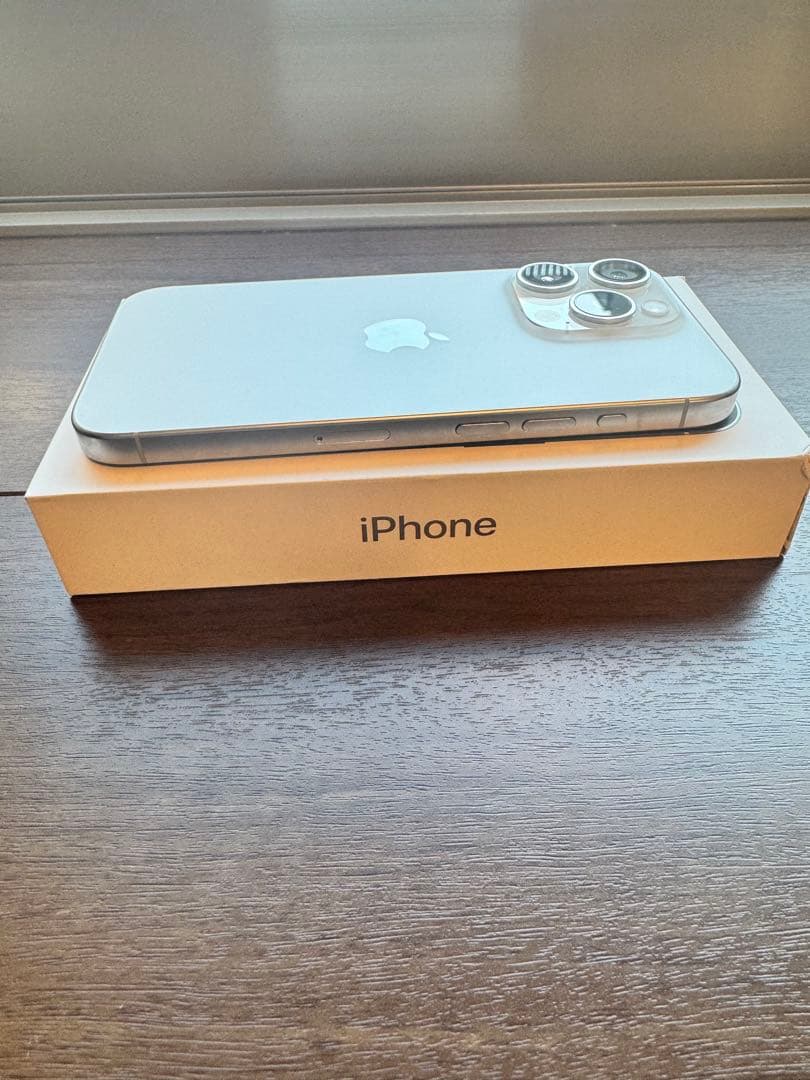 スマートフォン本体 iPhone15 pro 128GB