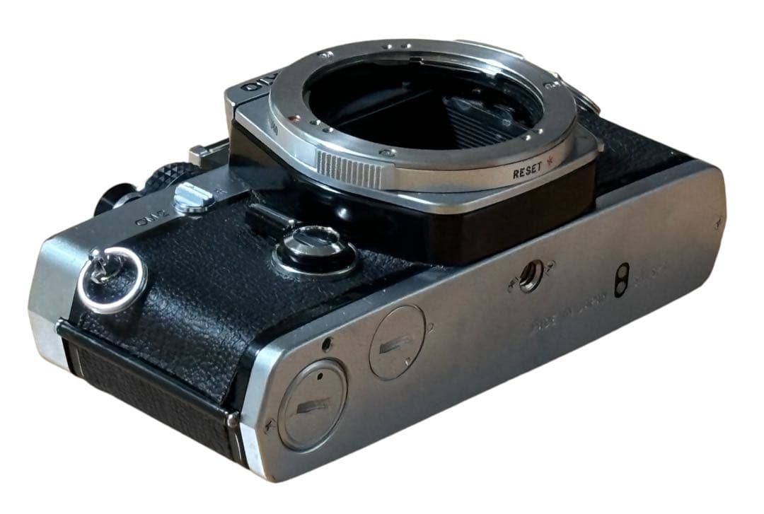 OLYMPUS オリンパス OM-2 フィルム一眼レフカメラ ボディ シルバー