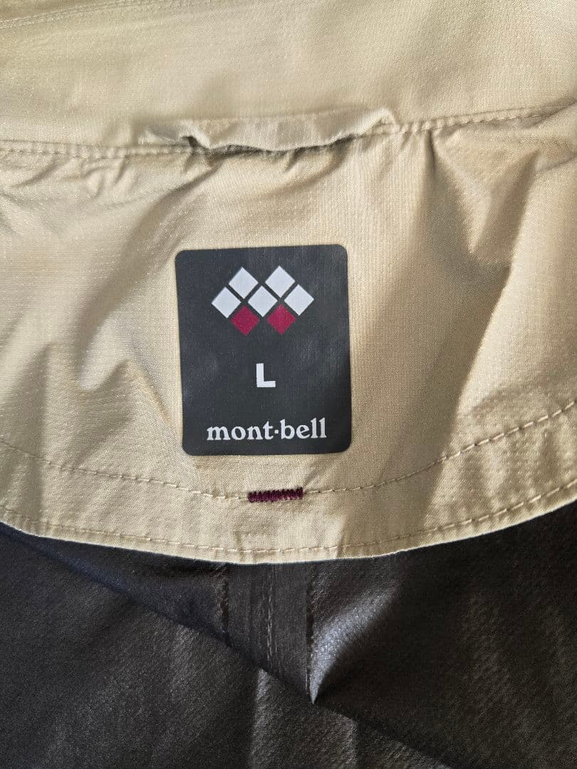 モンベル　 フード付き　レインコート　パックライト・トラベルコート