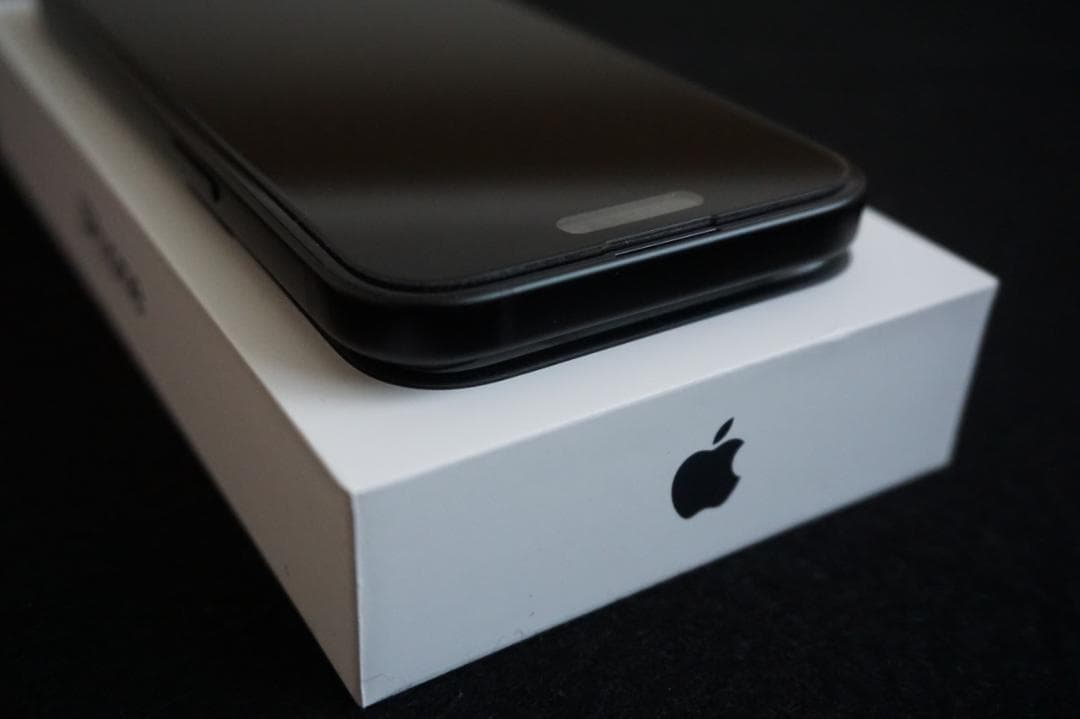 【美品】iPhone15 128GB ブラック 最大容量100% SIMフリー