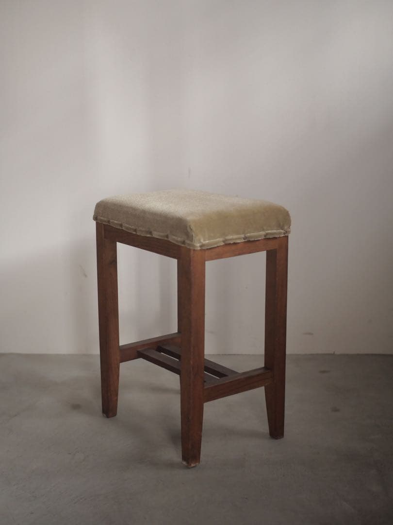角スツール　張り替え済　スツール　椅子　古家具　古道具　アンティーク　昭和レトロ