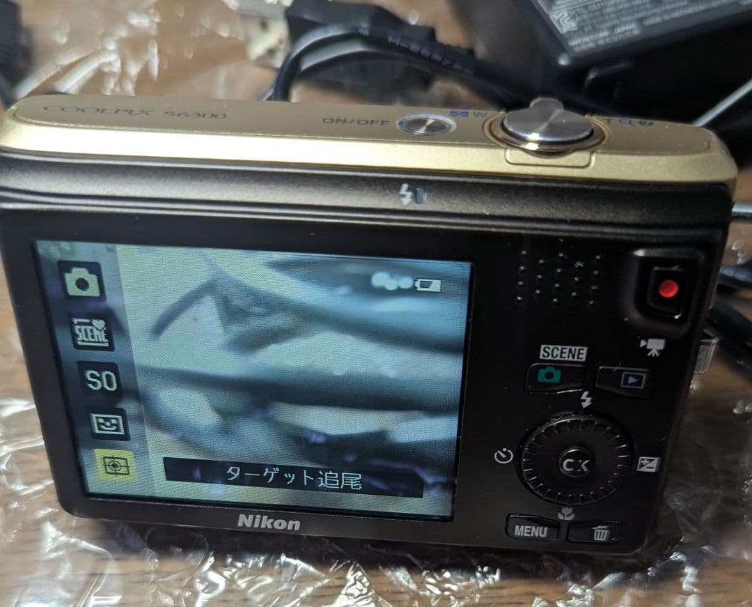 Nikon COOLPIX S6300 ゴールド 　コンデジ