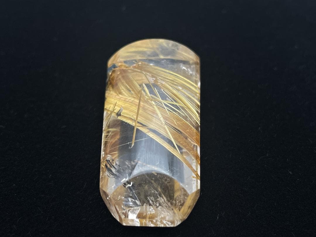 ポリッシュ（タイチンルチルクォーツ）