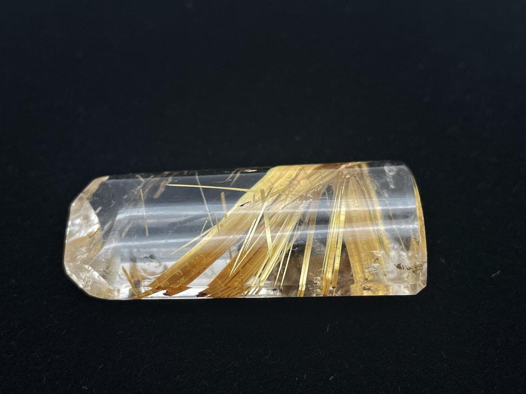 ポリッシュ（タイチンルチルクォーツ）