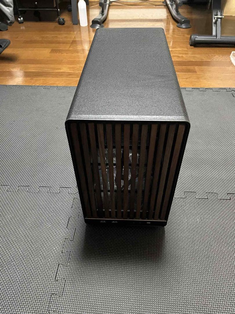 Lian Li Dan A3-mATX ブラック PCケース