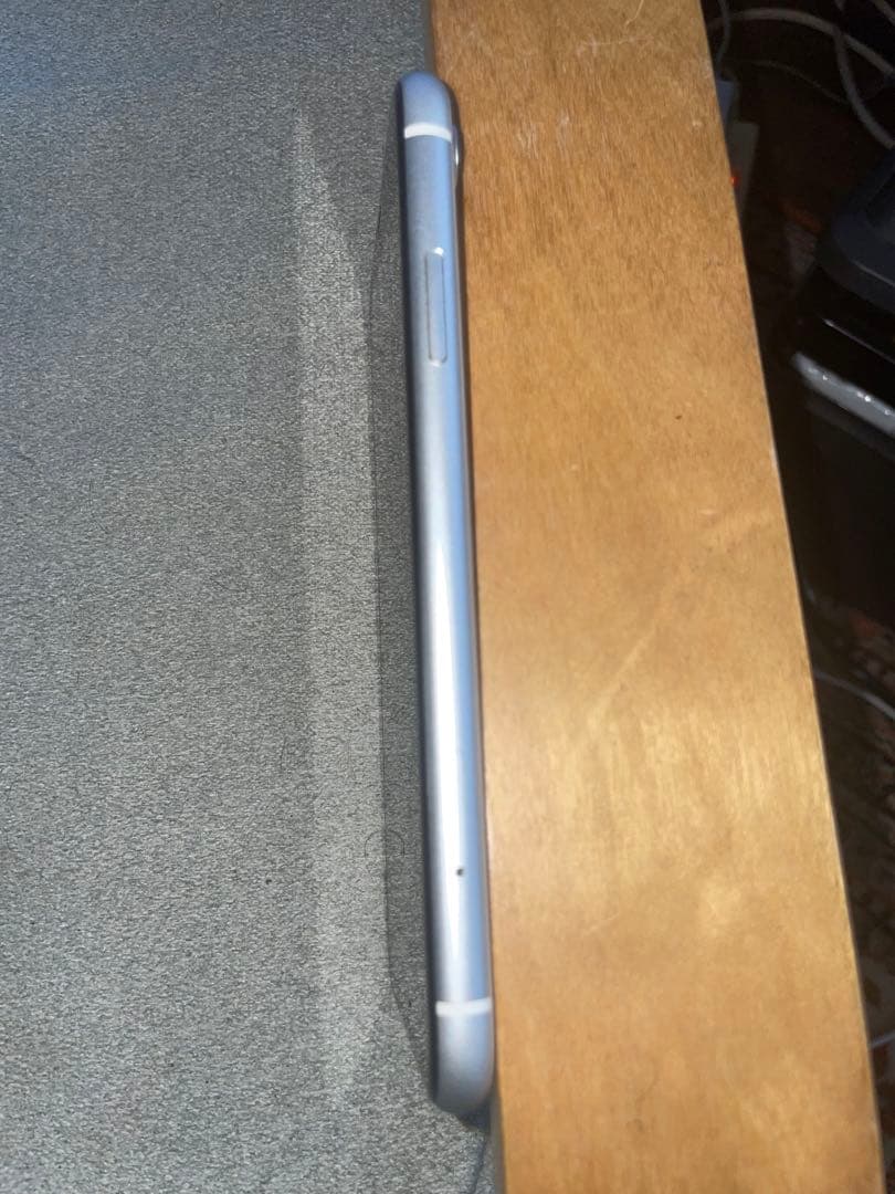 moshi 　iPhone XR 64GB