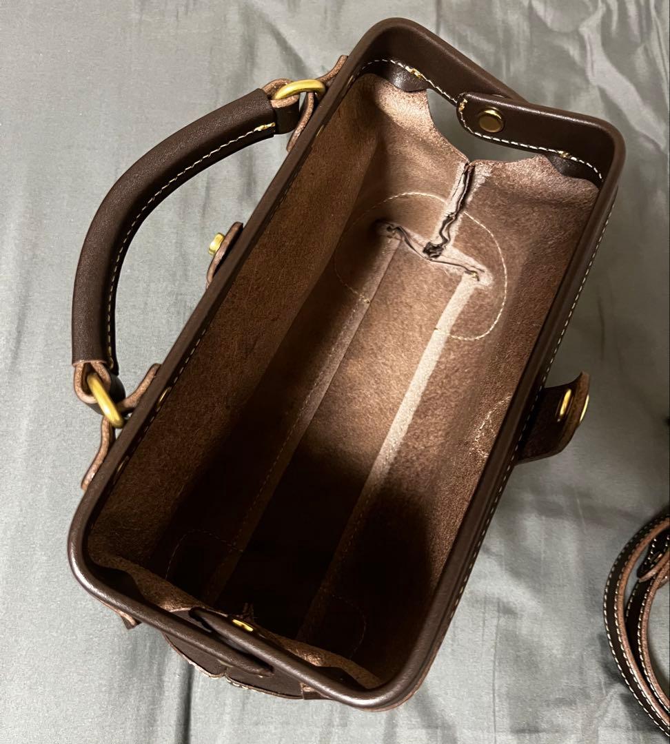 PORCO ROSSO 口枠 ショルダーバッグ ブラウン