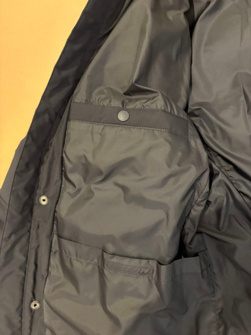 ユニクロ シームレスダウンコート 紺　XL 311-409332