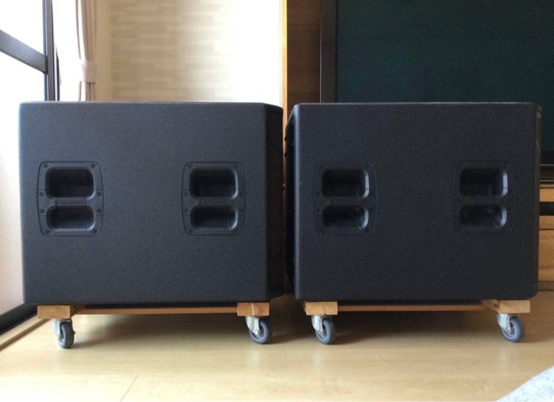 スピーカー・ウーファー JBL STX818S