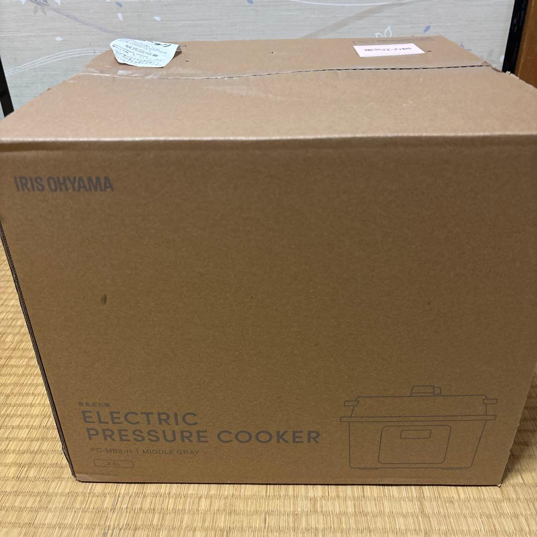 週末セール‼️アイリスオーヤマ　電気圧力鍋 PC-MB3-H 3L