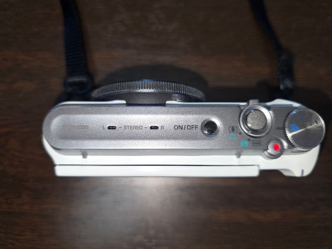 CASIO EXILIM EX-ZR1000 ホワイト