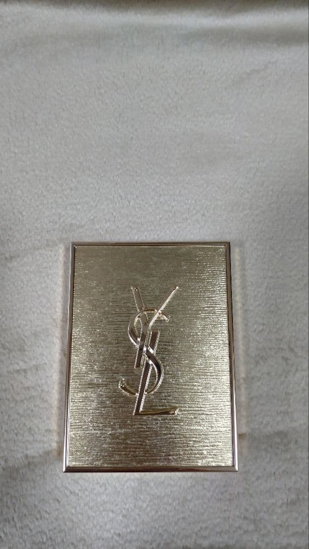 イヴサンローラン クチュールミニクラッチ 025