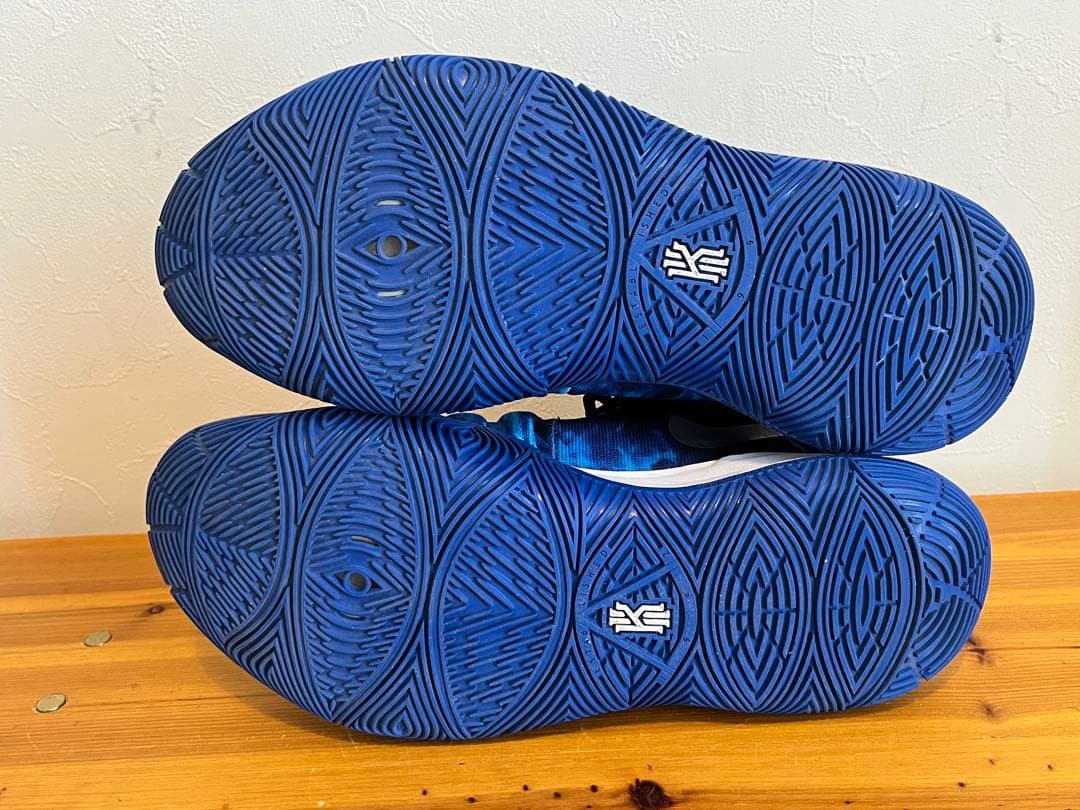 シューズ(男性用) NIKE KYRIE5 DUKE