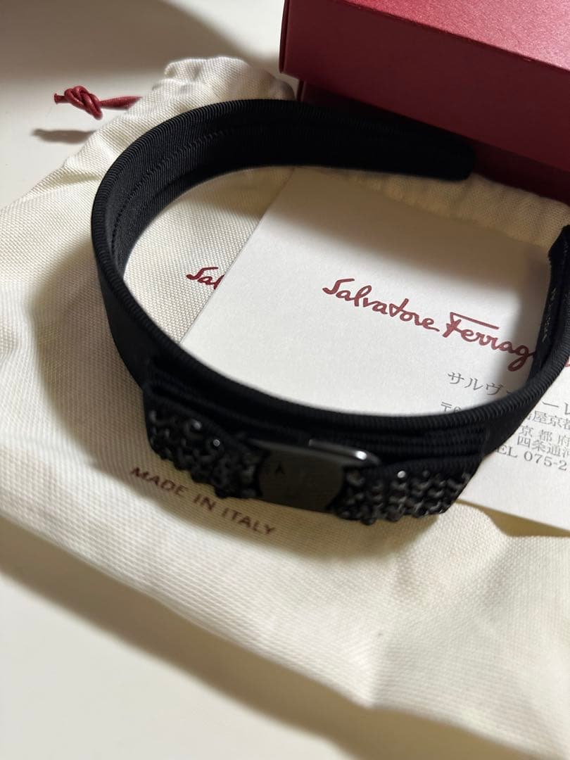 Salvatore Ferragamo ブラック カチューシャ新品未使用