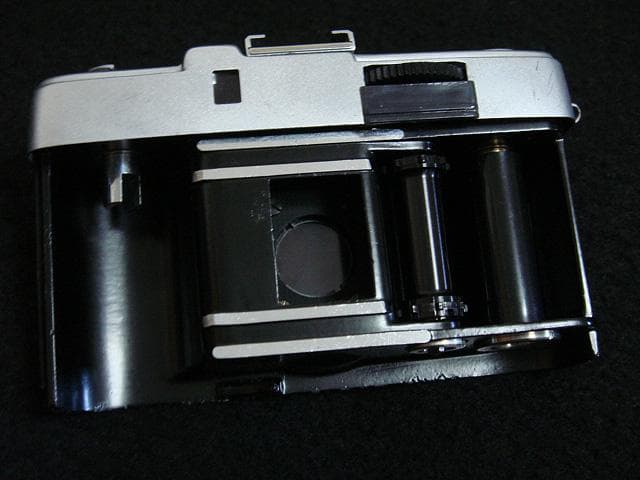 197005 オリンパス ペン 片耳 ジョンブリアン olympus pen