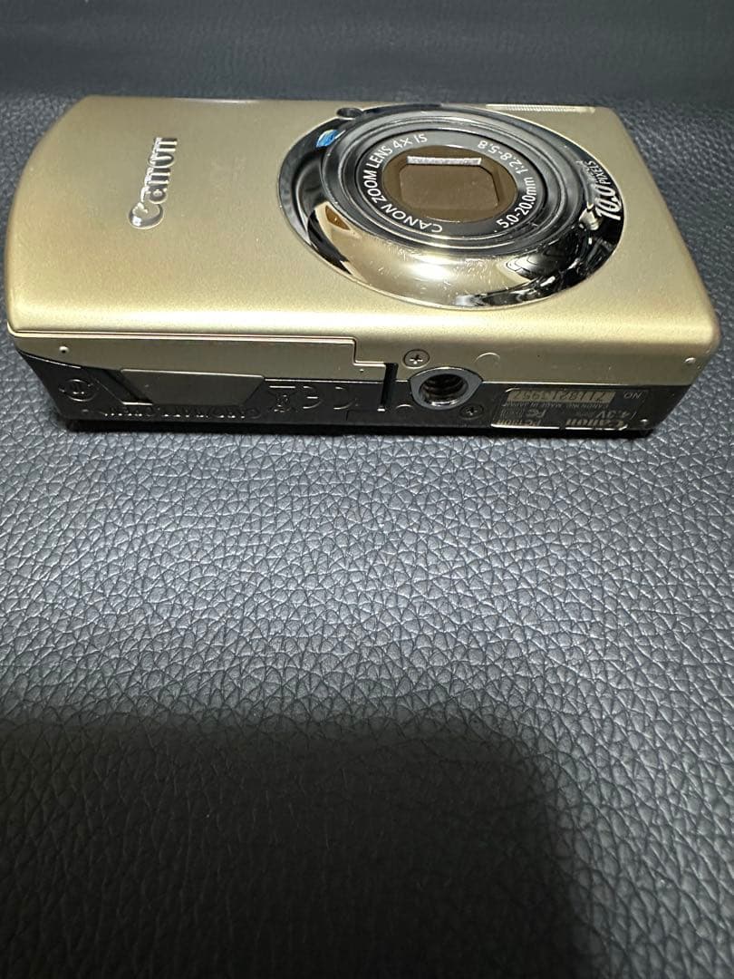 【ジャンク】Canon IXY DIGITAL 920 IS 本体＋充電器