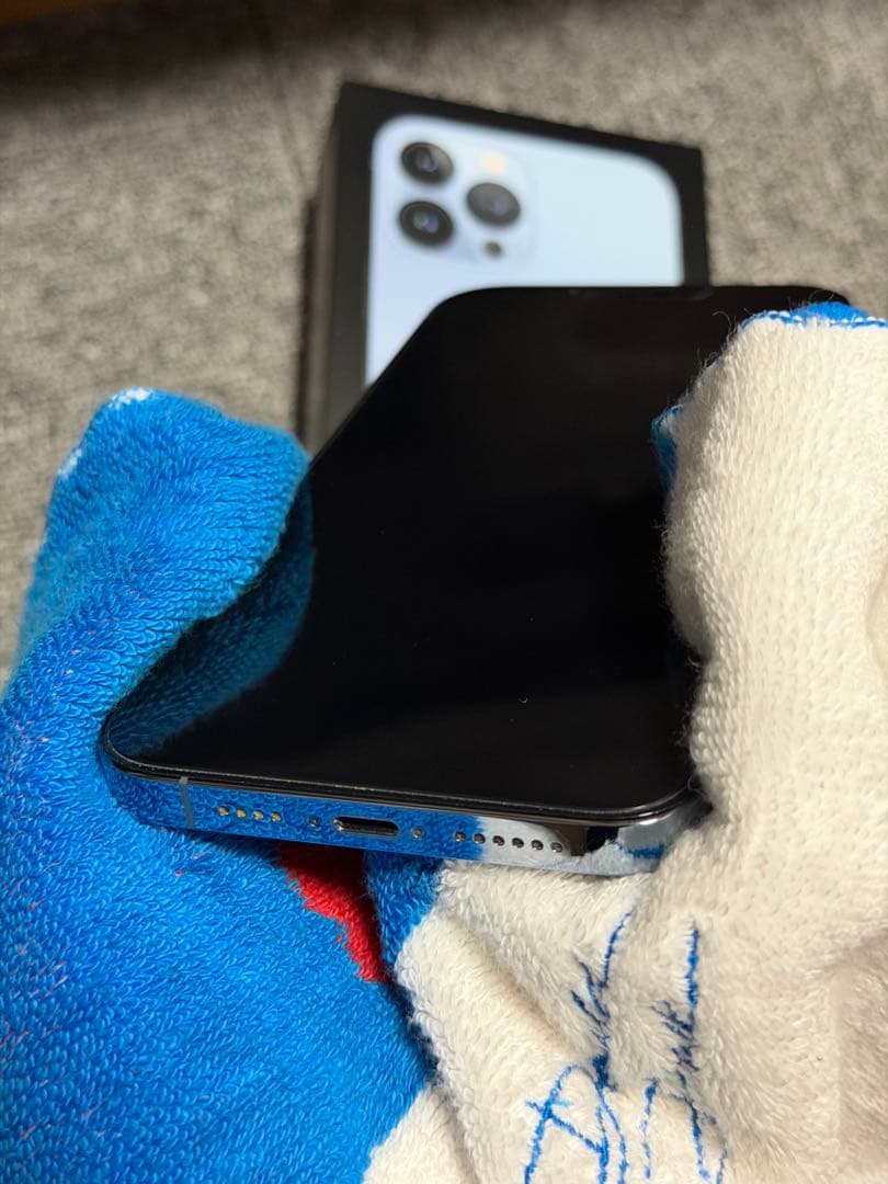 【美品】Apple iPhone 13 Pro Max 本体 シエラブルー