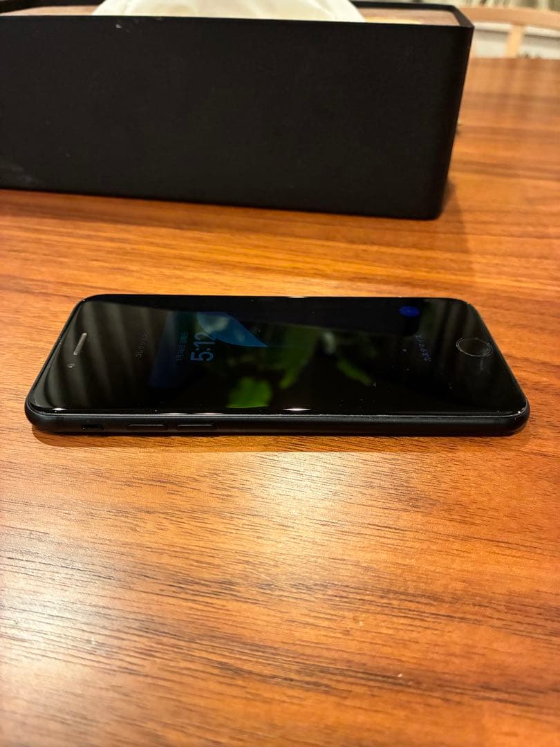 Apple iPhone SE (第2世代) SE2ブラック 128GB