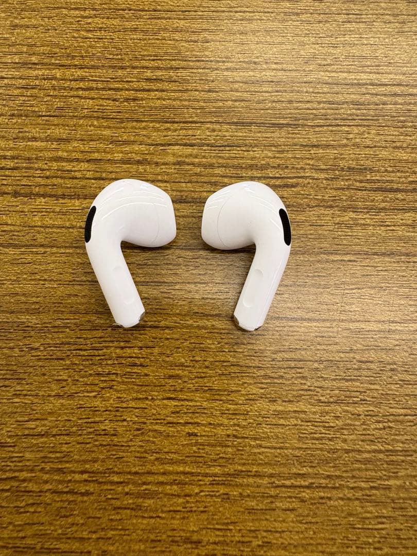 Apple AirPods 4 ANC 箱付き