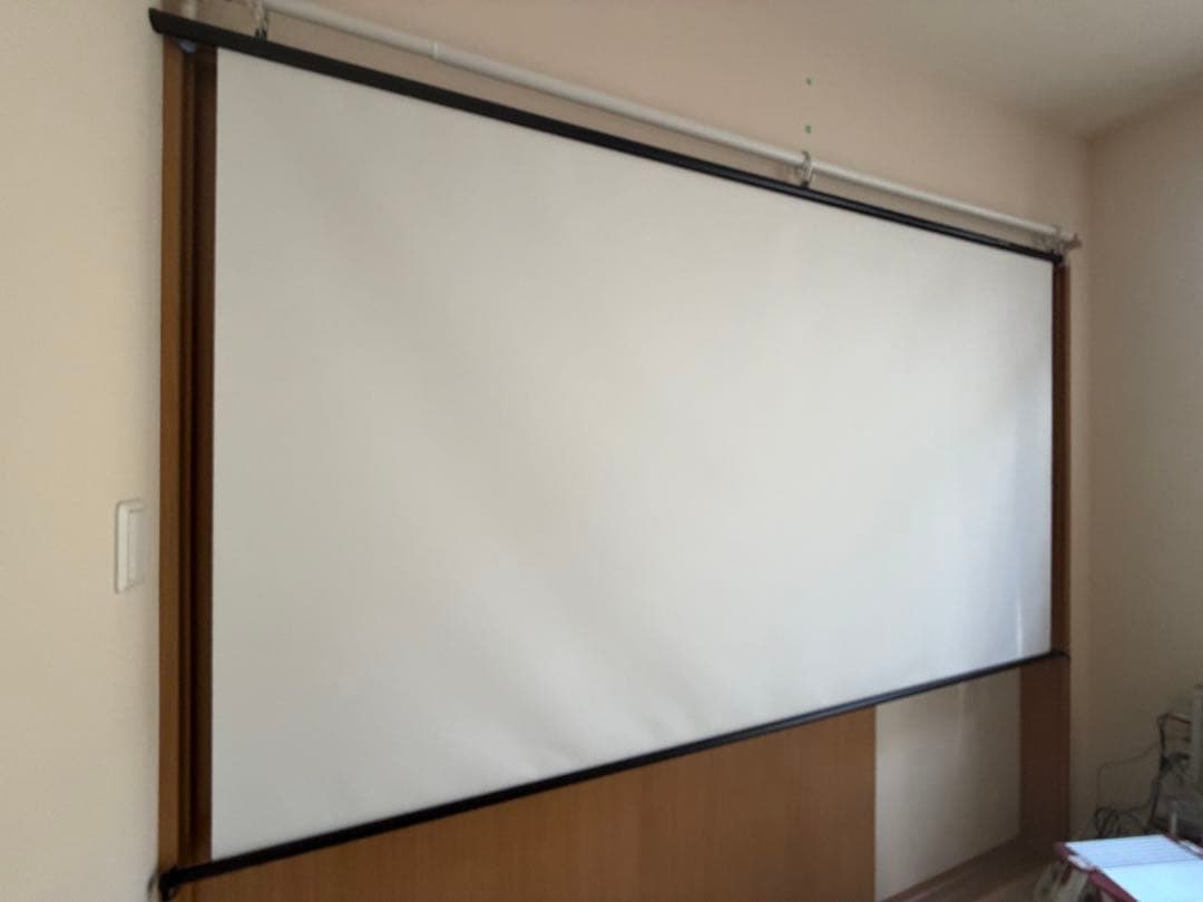 シアターハウス プロジェクター スクリーン 掛け軸タイプ 100インチ