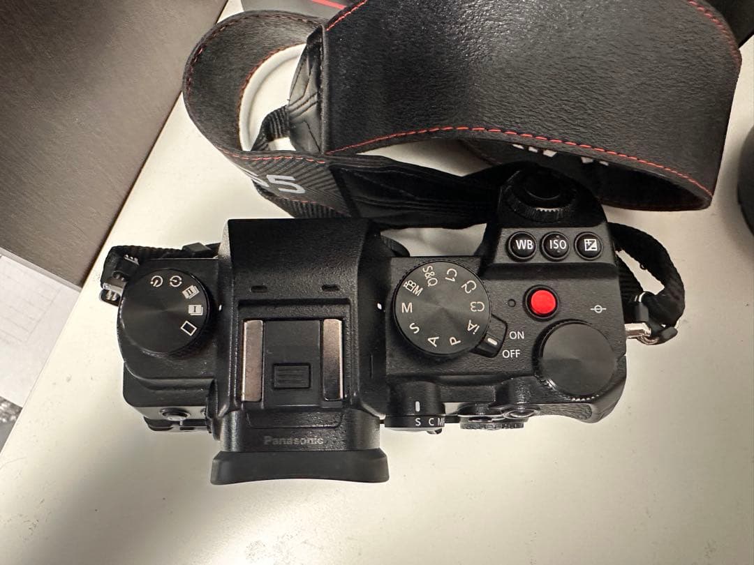 LUMIX S5 ミラーレスカメラ 20-60mmレンズ付き