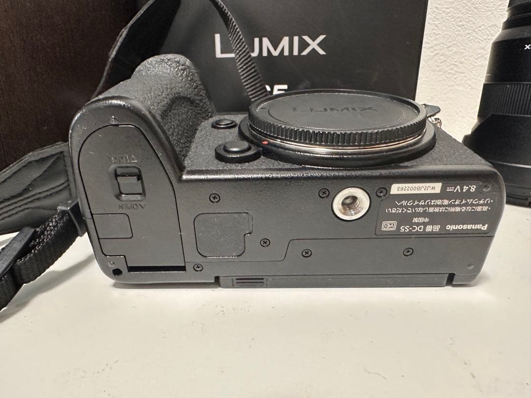 LUMIX S5 ミラーレスカメラ 20-60mmレンズ付き