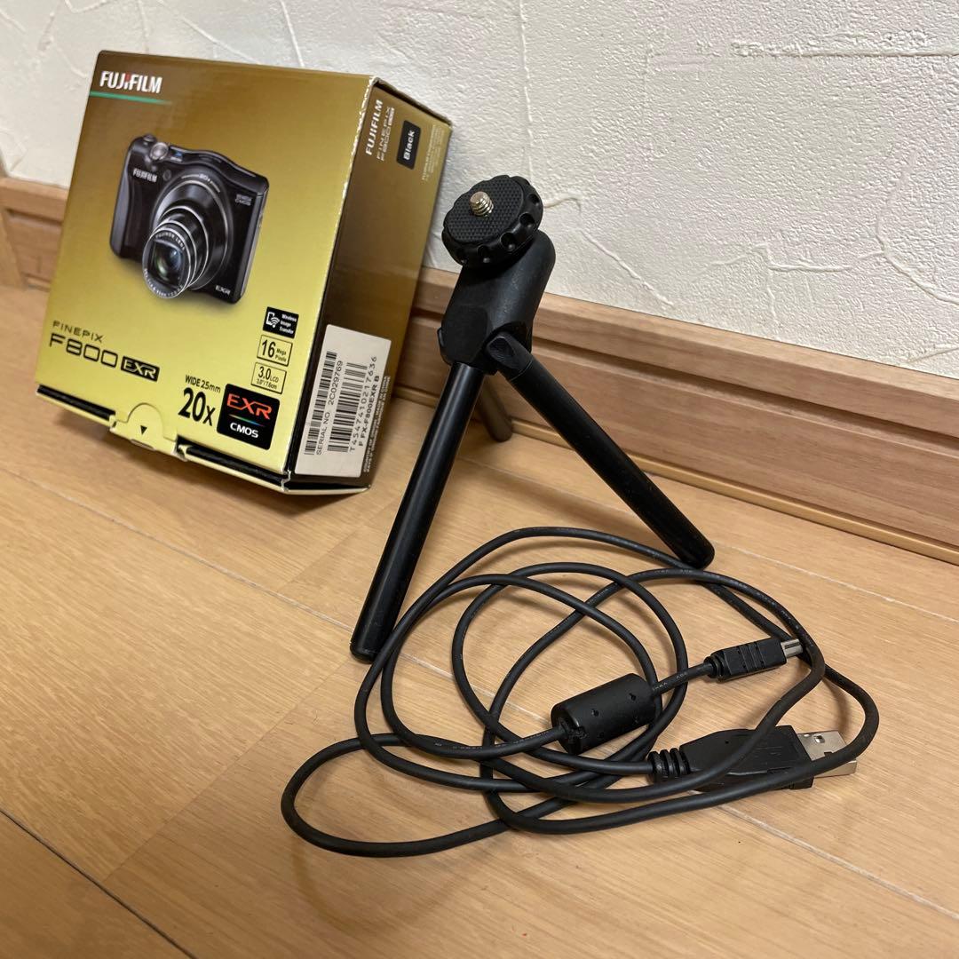 付属品完品・動作良好 FUJIFILM FINEPIX F800 EXR カメラ