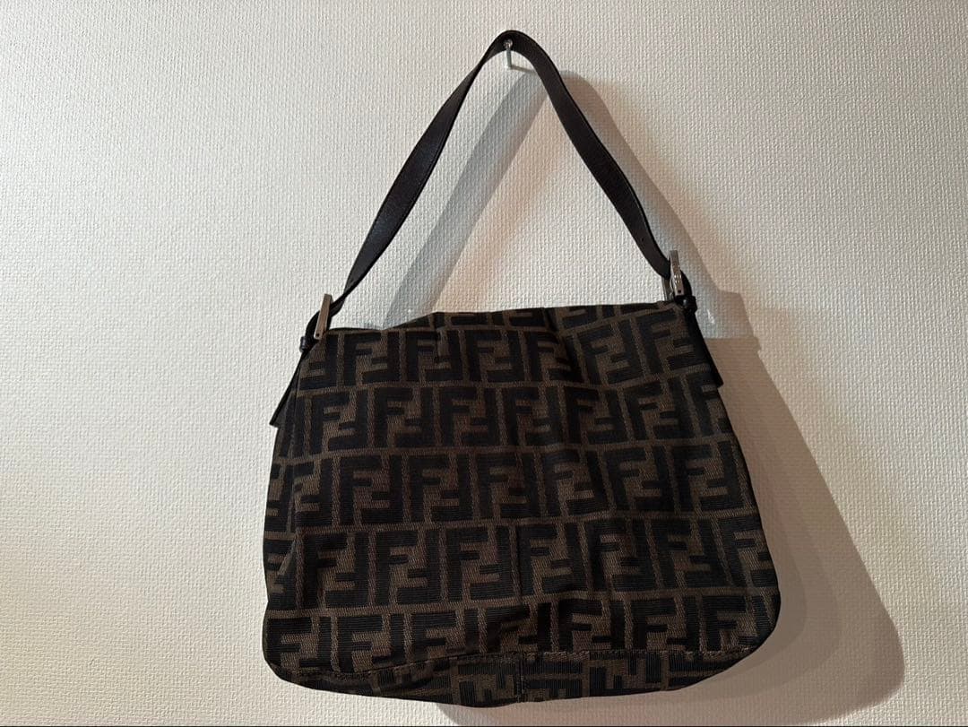 Fendi フェンディ 美品 ズッカ柄ナイロンショルダーバッグ