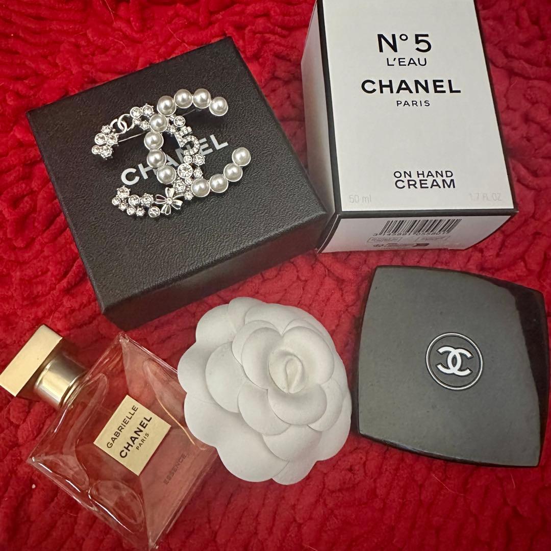 CHANEL/シャネル♡海外ヴィンテージ/CCマークブローチ/シルバー