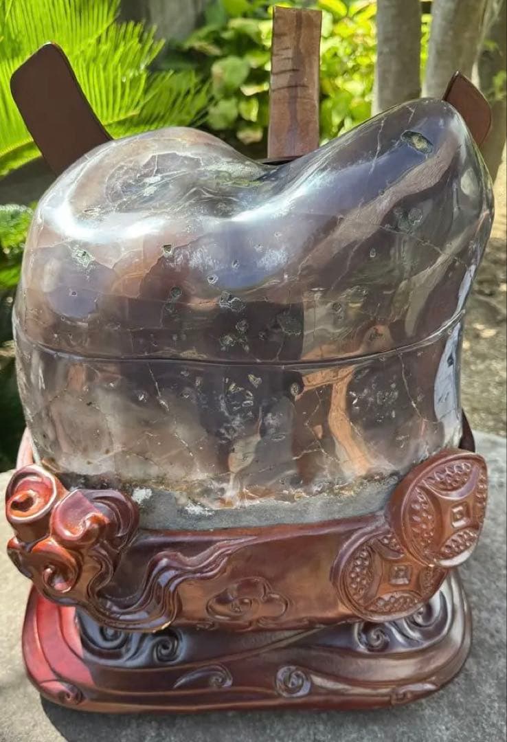 【一点物】ウルグアイ産　アメジスト聚宝盆