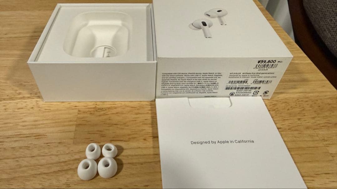 AirPods本体 交換用イヤーチップ付き
