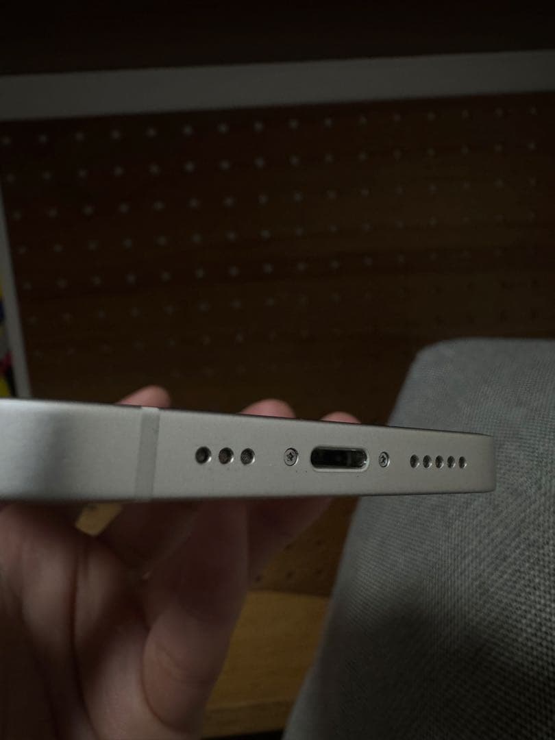 【極美品 純正バッテリー89%】iPhone 13 ホワイト