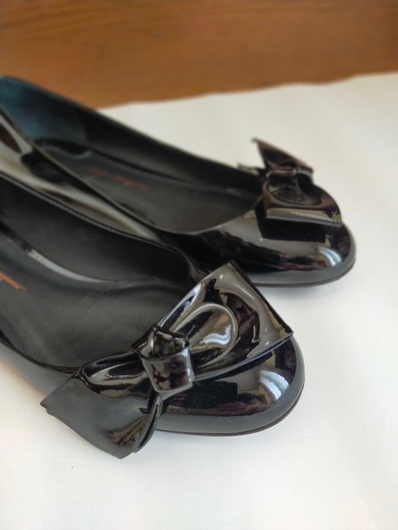 フェラガモパンプス