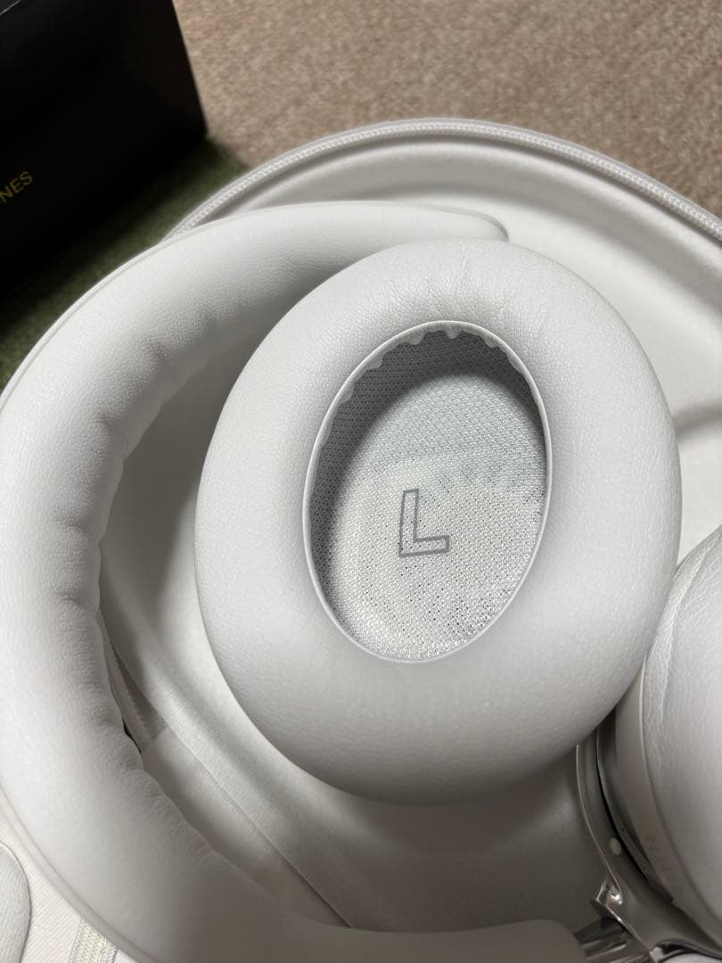 【極美品】Bose QuietComfortウルトラヘッドホン60周年モデル