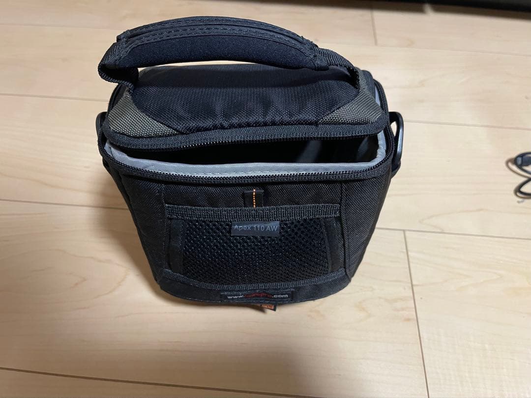 富士フィルム　FinePix HS30 EXR