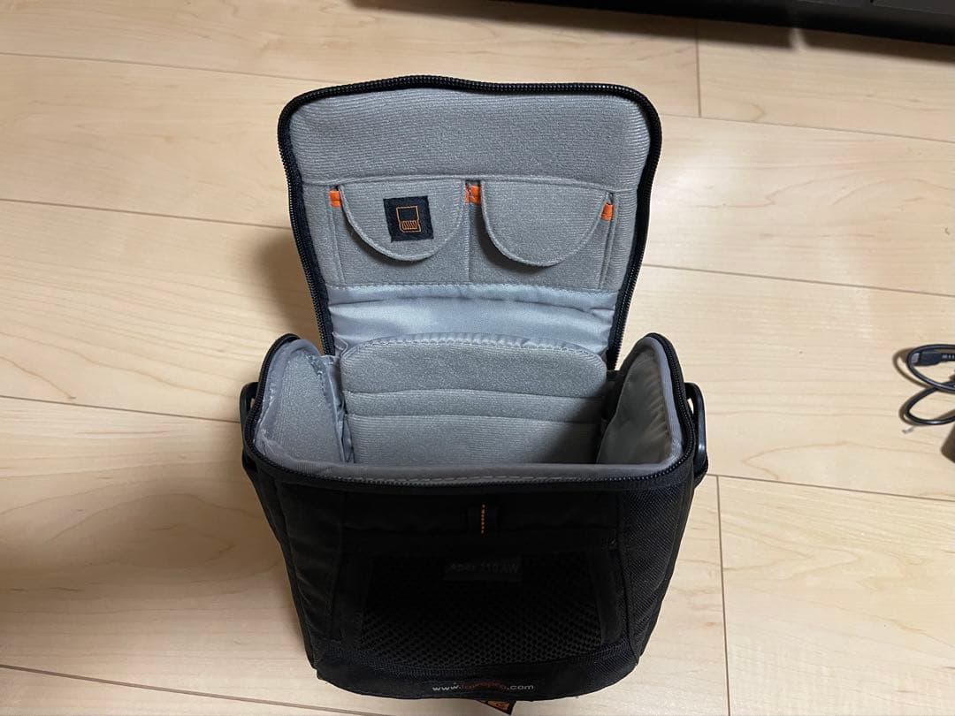 富士フィルム　FinePix HS30 EXR