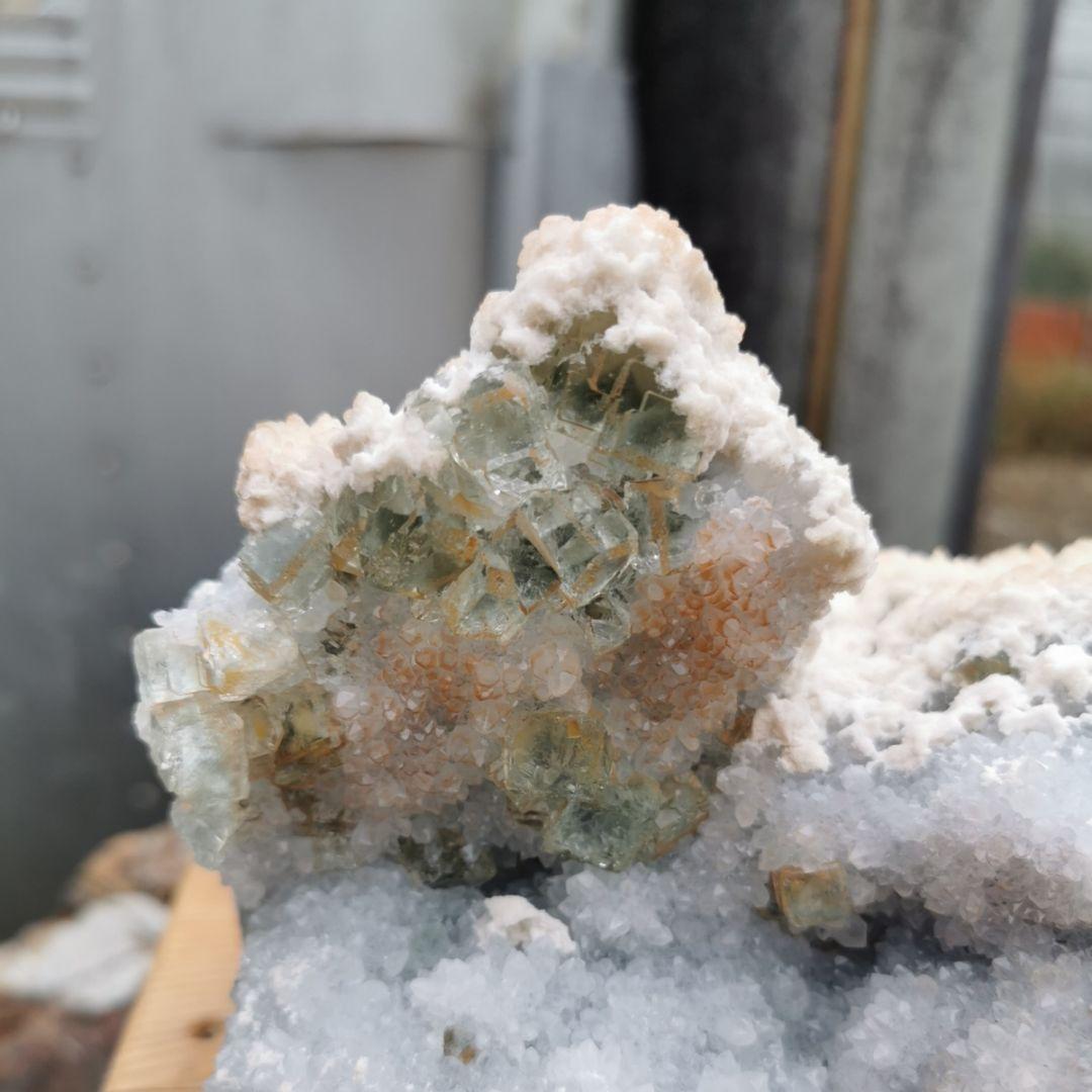 フローライト＆水晶クラスター　共生鉱物　鑑賞石　石　置物　オブジェ　インテリア