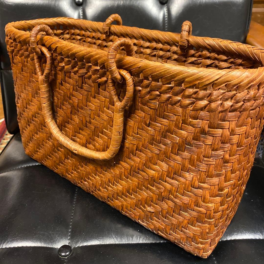 山葡萄カゴバッグ　伝統工芸　かごバッグ　やまぶどう　網代編　山葡萄　籠バッグ