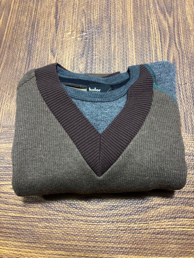 未使用　kolor vネック　切替え　ニット