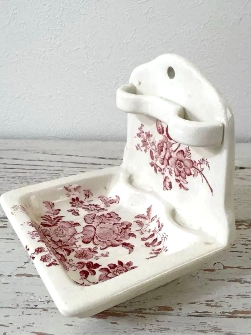 アンティーク 花籠柄の陶器製 ソープディッシュ