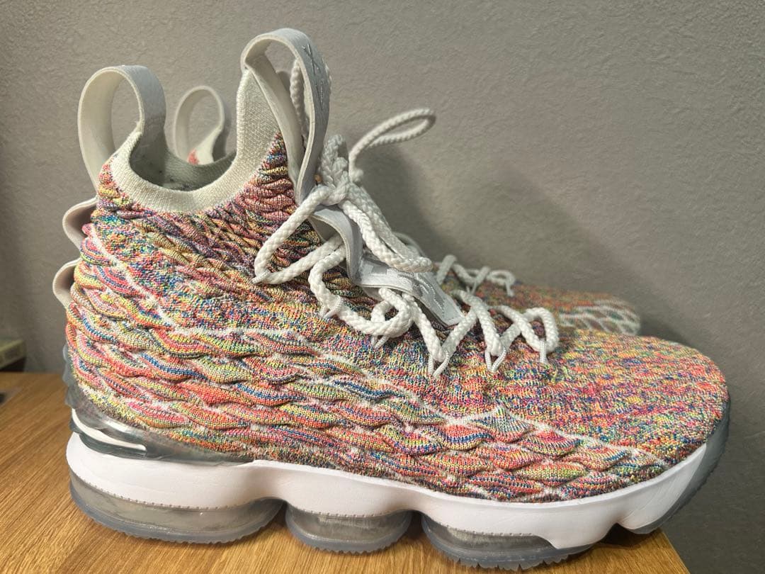 シューズ(男性用) Nike LeBron 15 \"Fruity Pebbles\"