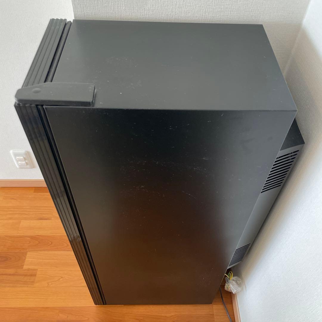 ワインセラー 18 ボトル　ブラック　BWC-018P