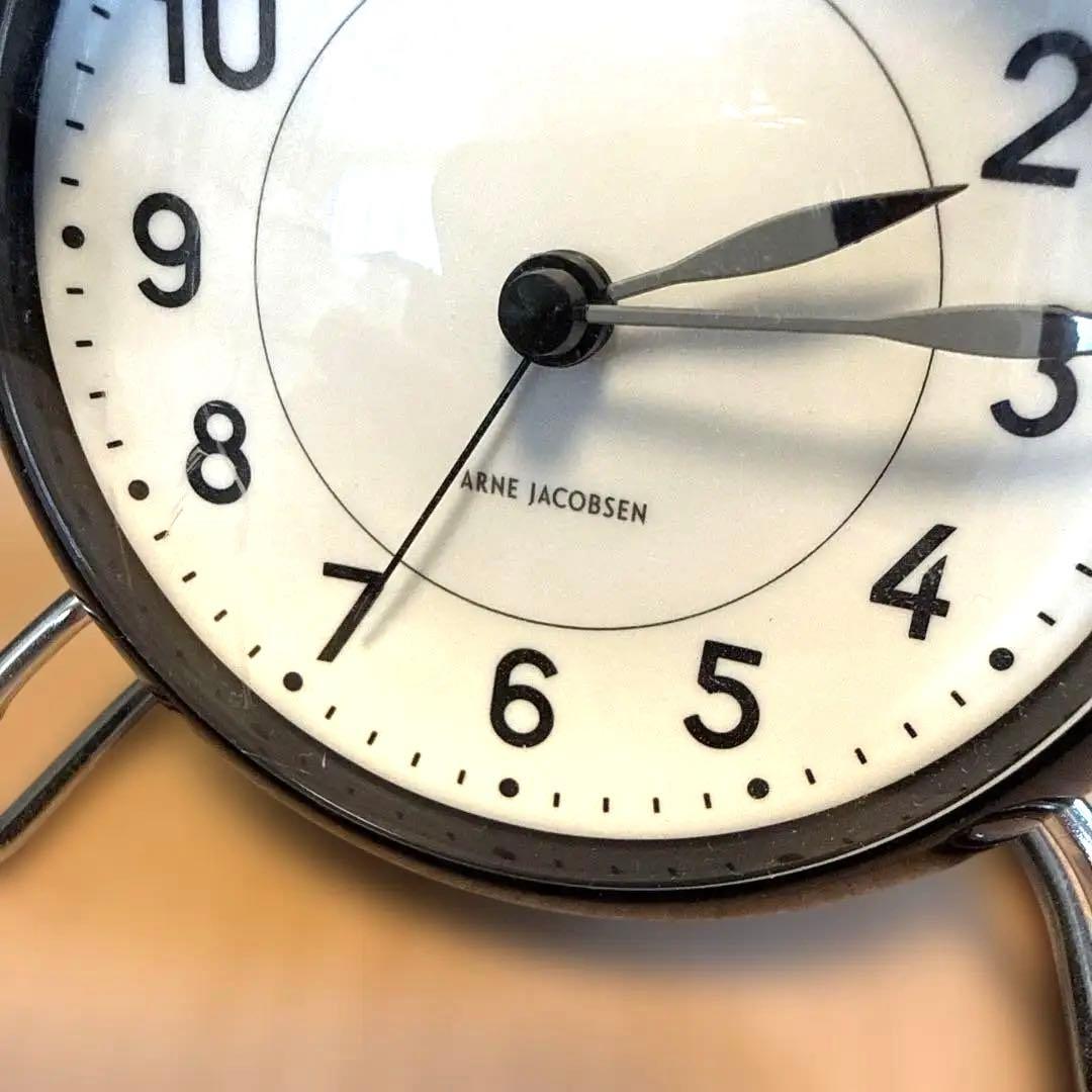 アルネ・ヤコブセン　置き時計　ブラック